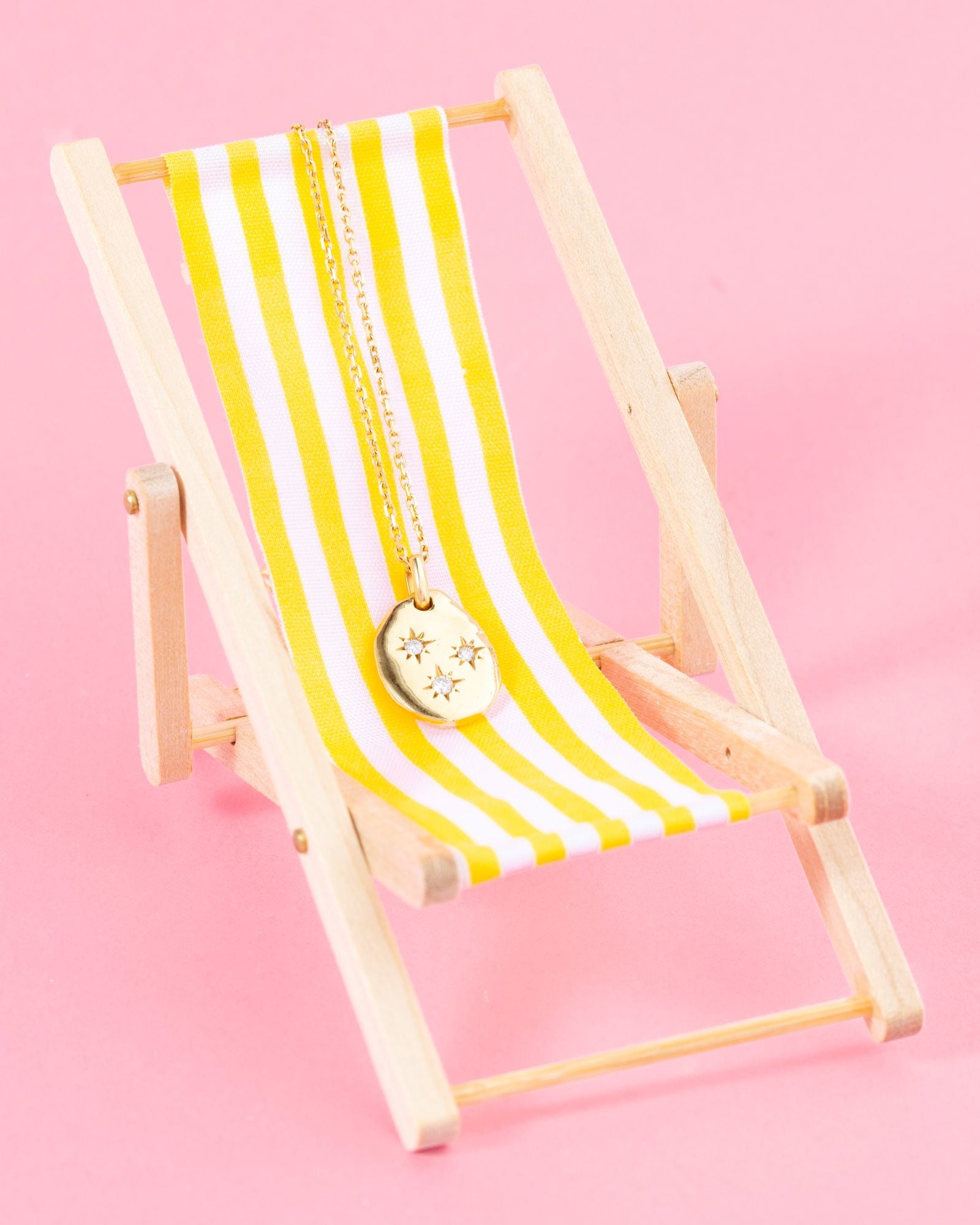 Médaillon 2 étoiles - fabriqué avec VOTRE or