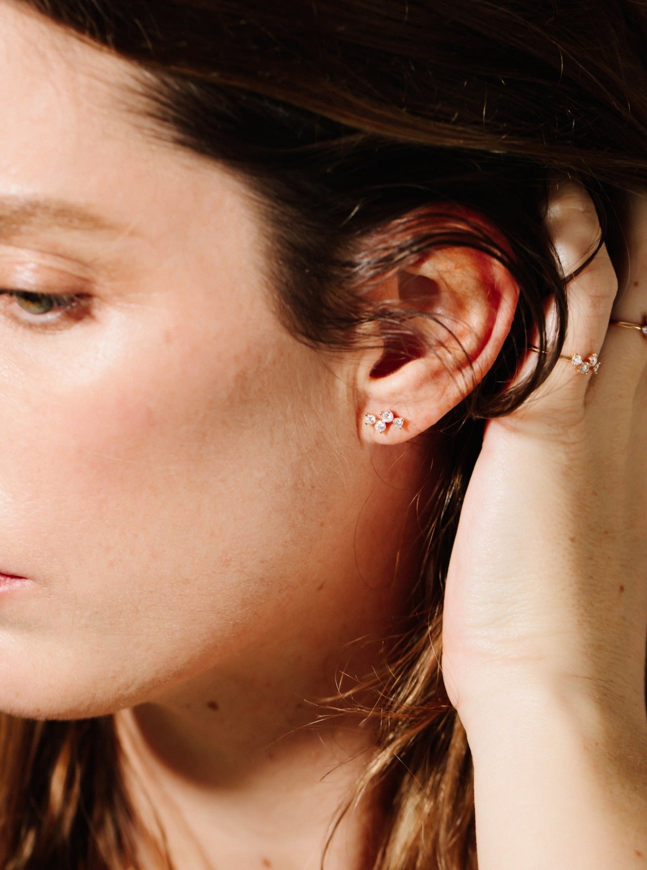 boucle d'oreille en or 18 carats et diamants recyclés