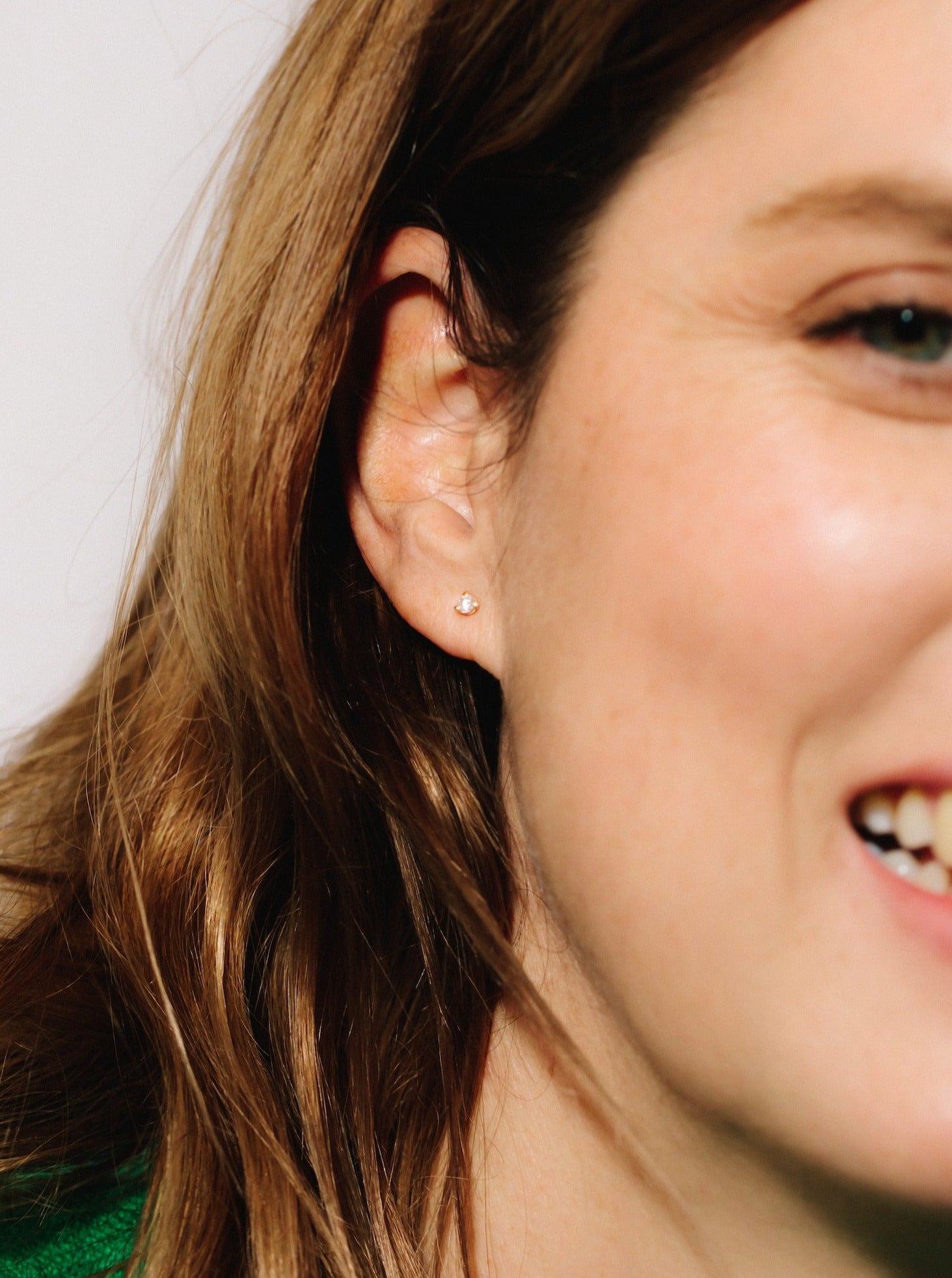 boucle d'oreille en or 18 carats et diamants recyclés