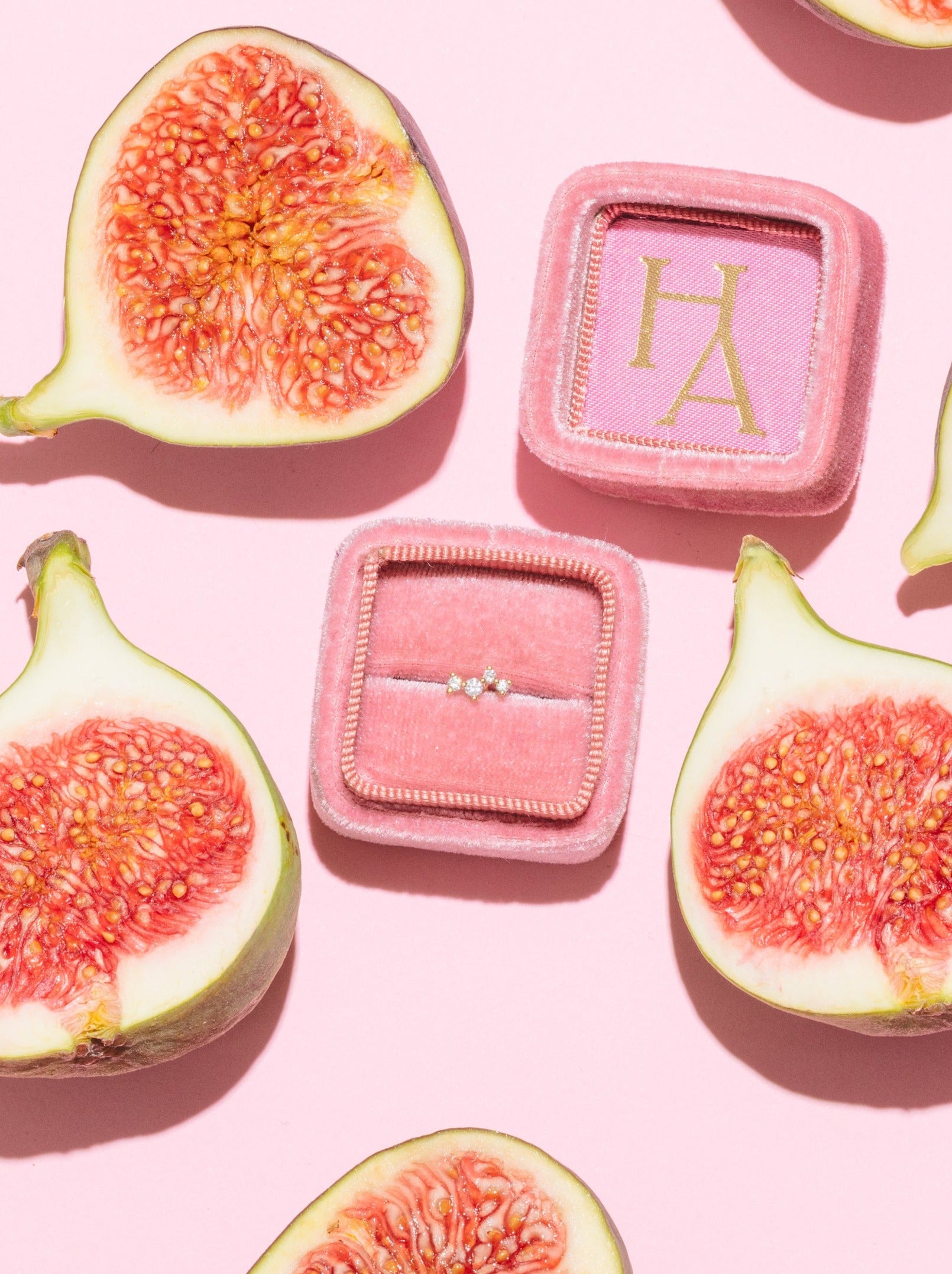 boucle d'oreille en or 18 carats et diamants recyclés