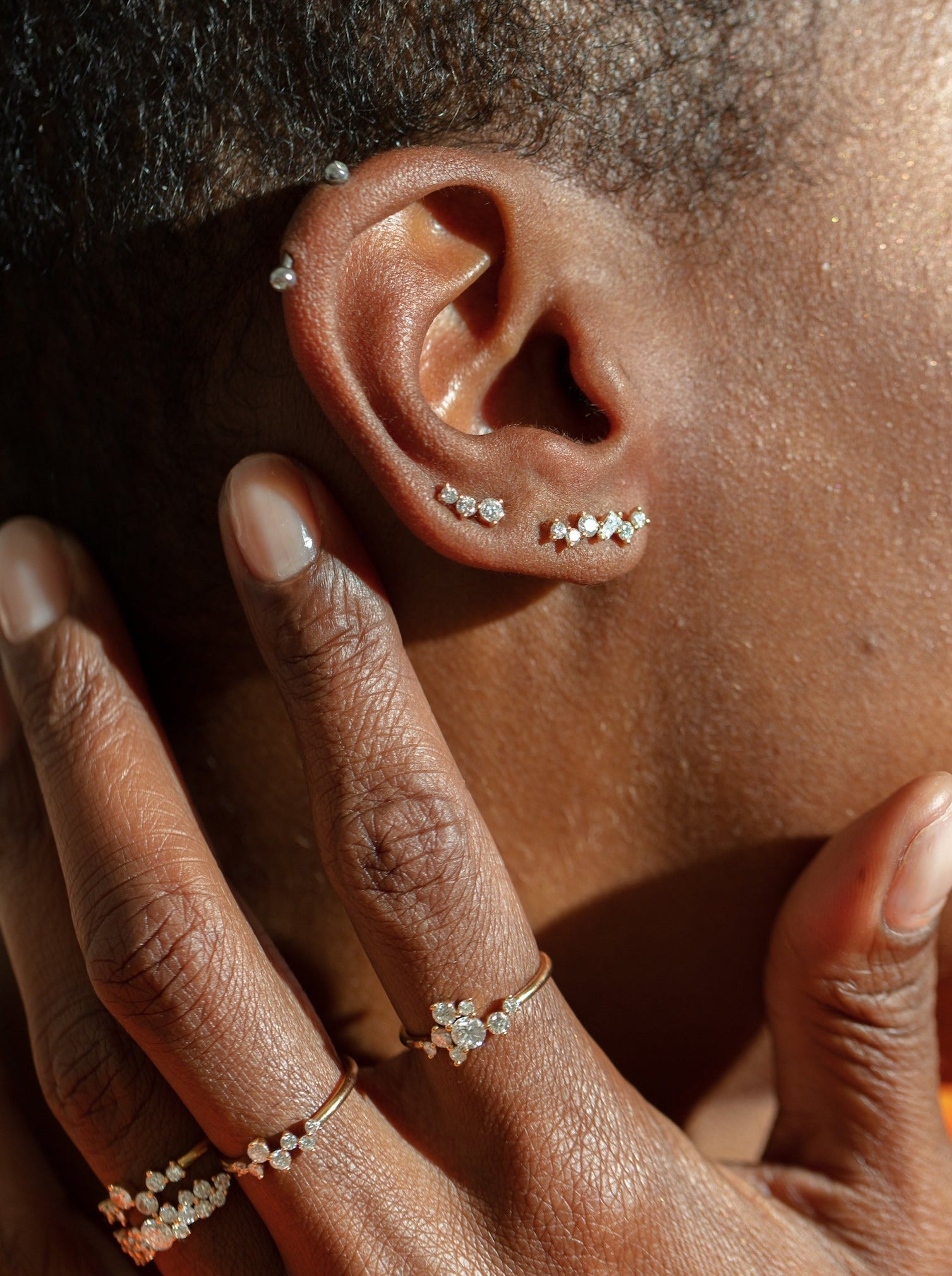 boucle d'oreille en or 18 carats et diamants recyclés