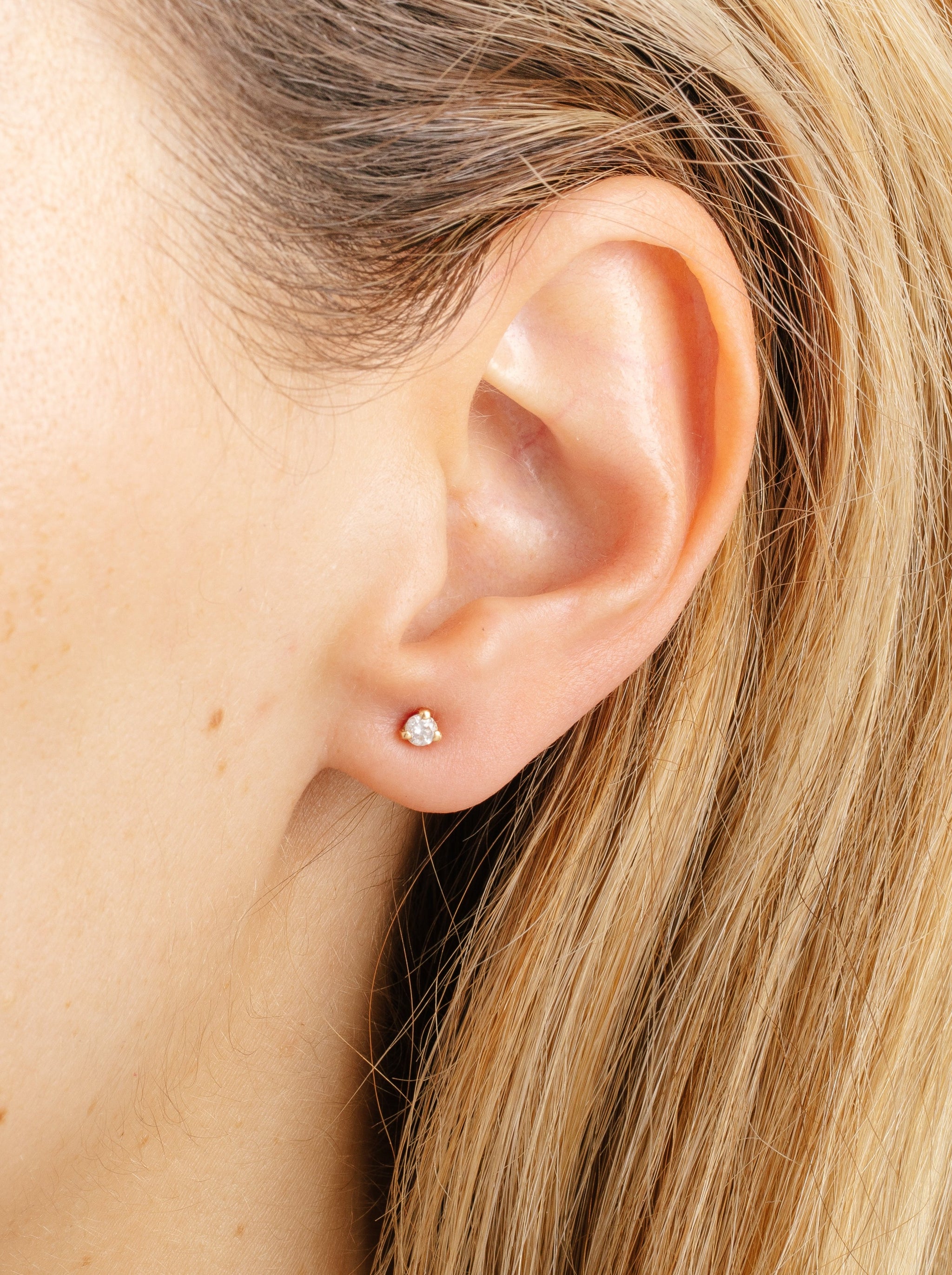 Boucles d'oreilles Anie Saphirs verts | Or recyclé 18 carats – Flore & Zéphyr Boucles d'oreilles Anie Saphirs verts | Or recyclé 18 carats – Flore & Zéphyr
