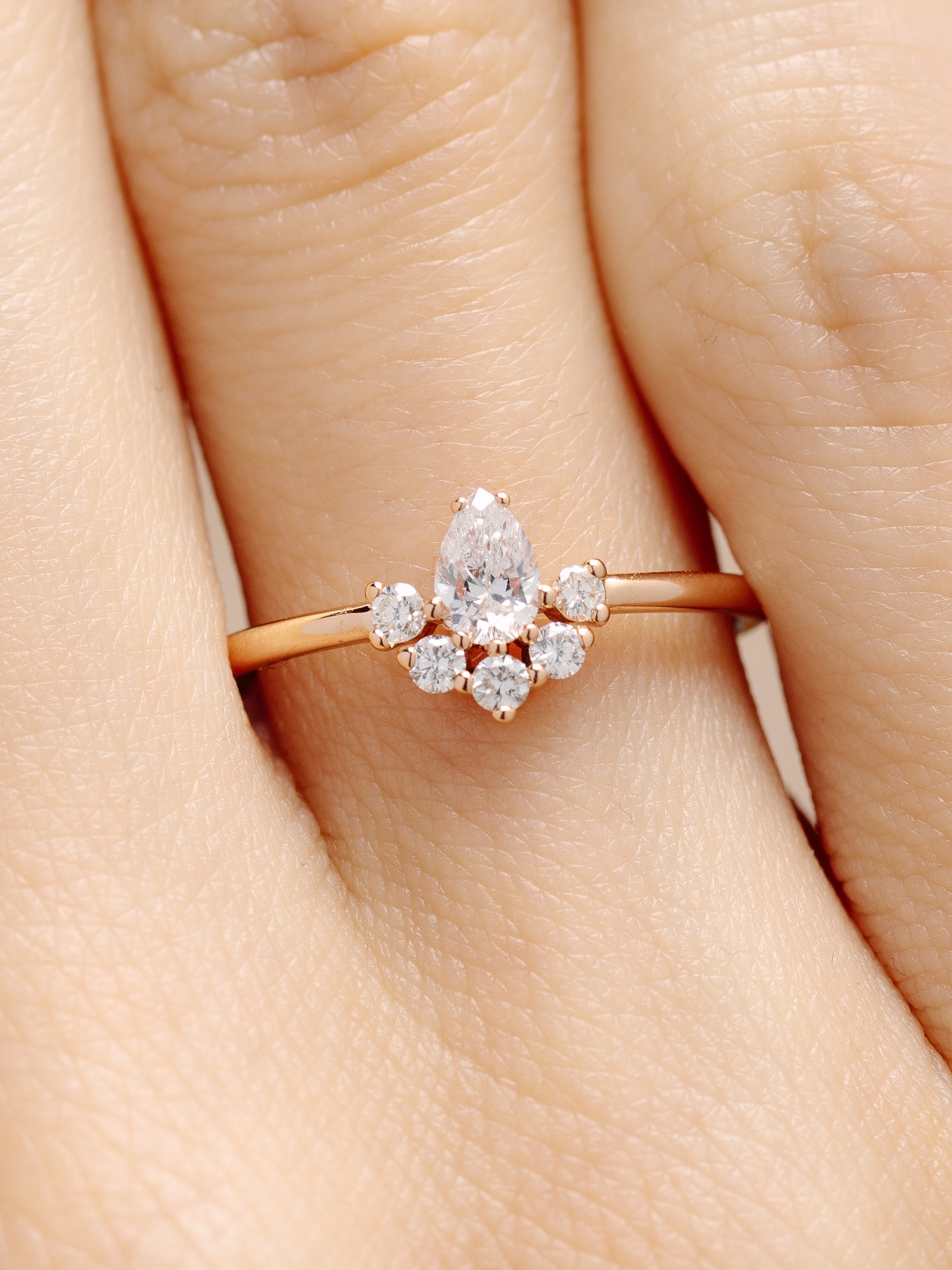 Bague Rose - héloïse et abélard joaillerie éthique fabriqué à Paris or diamants recyclés