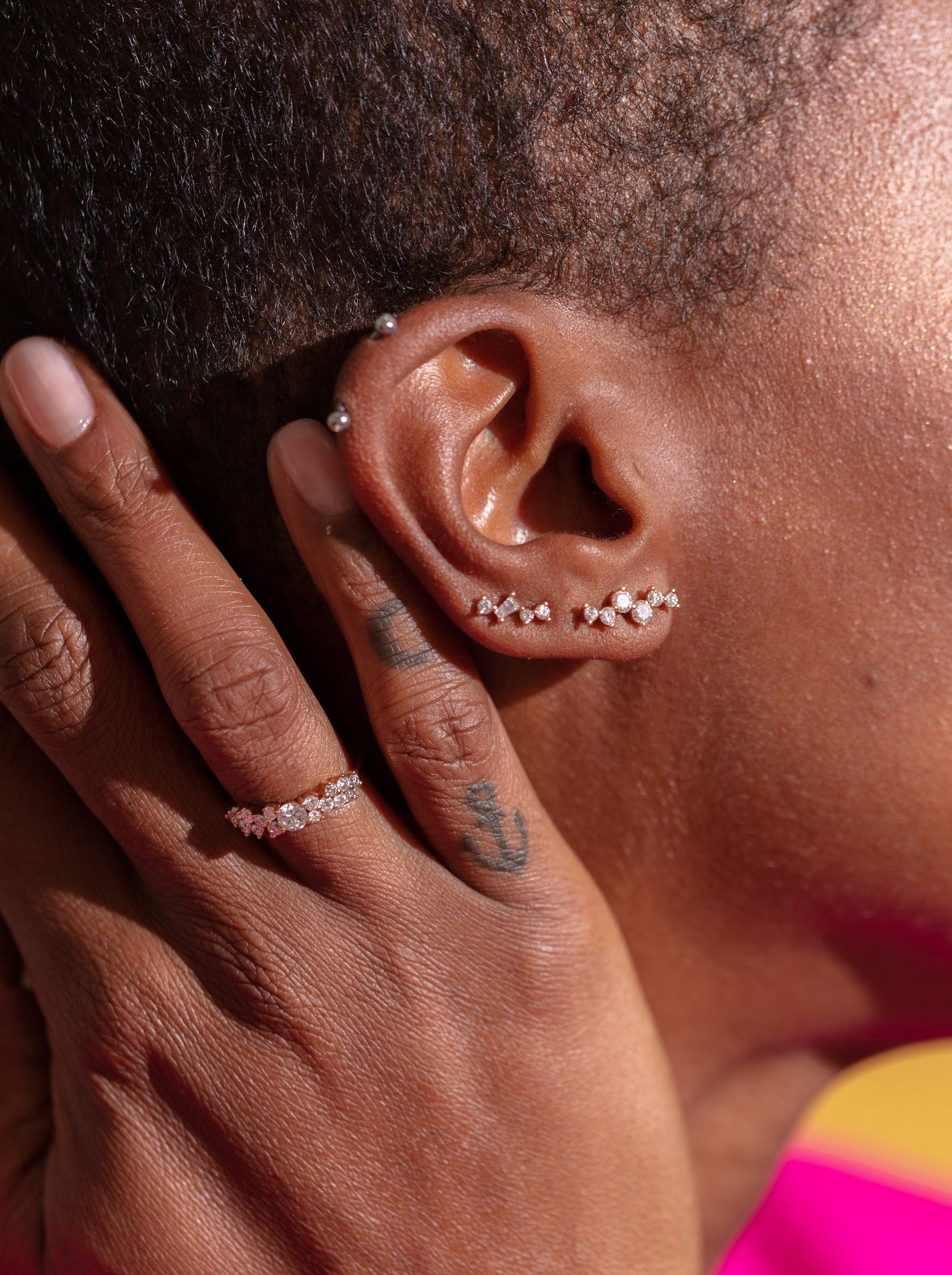 Boucle d'oreille éthique Baby Céleste en or 18 carats et diamants recyclés